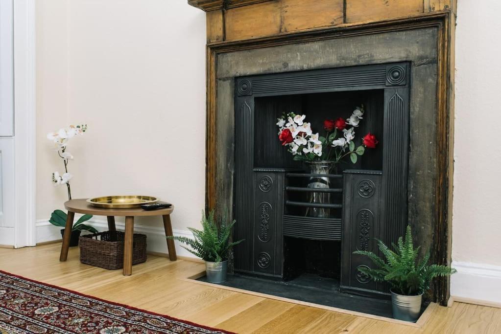Charm & Character On Historic Rose Street Apartment Edinburgh Bagian luar foto
